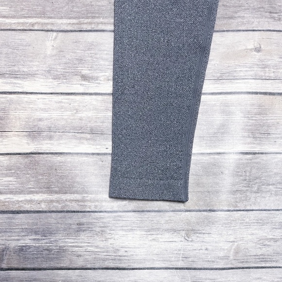 AnyBody Heather Gray Jacquard Ankle Length Wide Waistband Leggings Large EUC - Picture 4 of 8